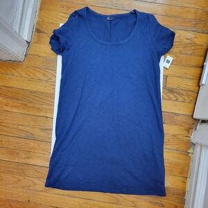 NWT Gap women's navy blue t-shirt dress. Minimalist American Classic Preppy